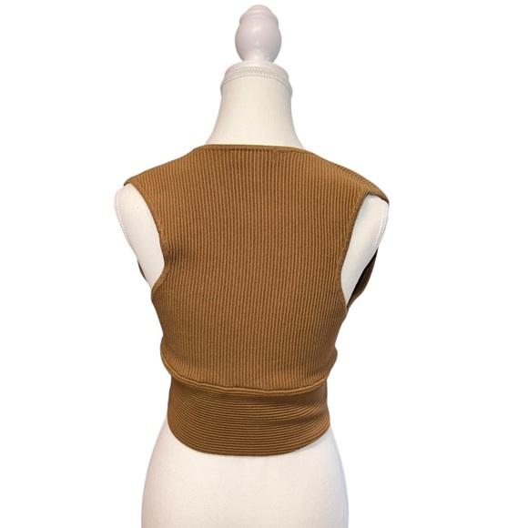 House of Harlow 1960 Ribbed Knit Crop Tank – Size M - Picture 4 of 6